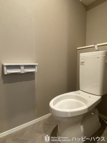 トイレ　※実際のお部屋は反転となります。