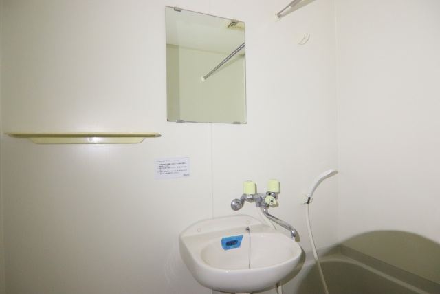 洗面設備　別室の参考写真です。※現況優先