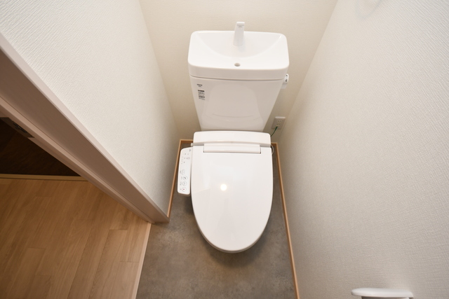 トイレ　トイレ