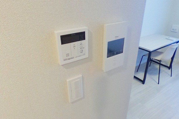 セキュリティ　モニタ付きインターホン