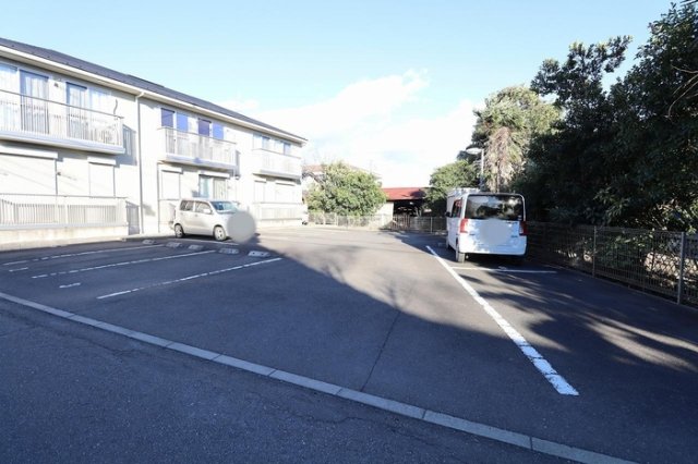 駐車場　駐車場