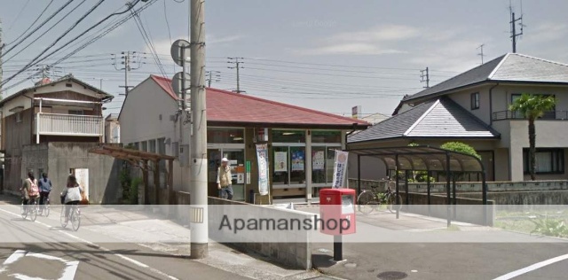 郵便局　泉川郵便局（郵便局）まで750m