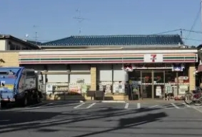 コンビニ　セブンイレブン世田谷駒留通り店（コンビニ）まで533m
