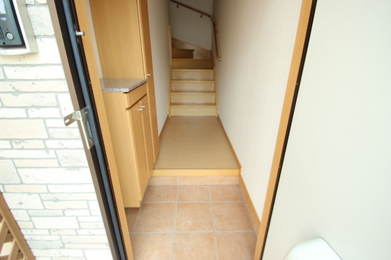 玄関　※別部屋の写真です