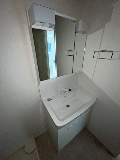 洗面設備　※別部屋の写真です