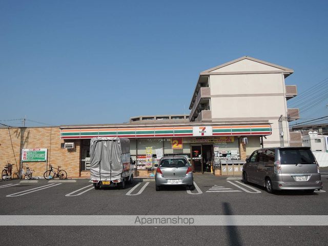 コンビニ　セブンイレブン岸和田小松里町店（コンビニ）まで543m