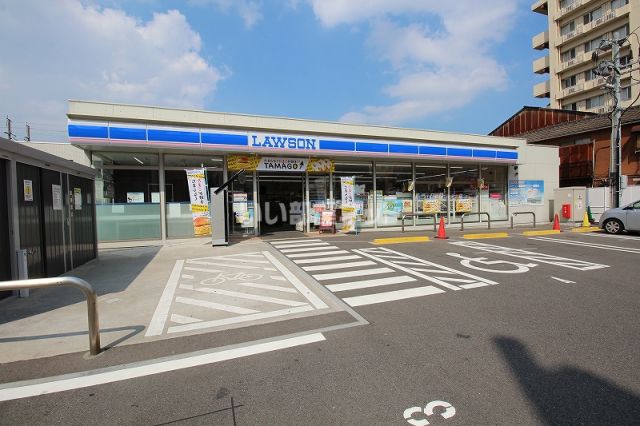 コンビニ　ローソン　西小倉駅前店（コンビニ）まで625m