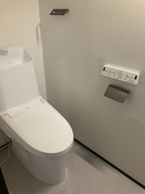 トイレ　※写真は同タイプ住戸です。