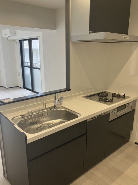 キッチン　※写真は同タイプ住戸です。