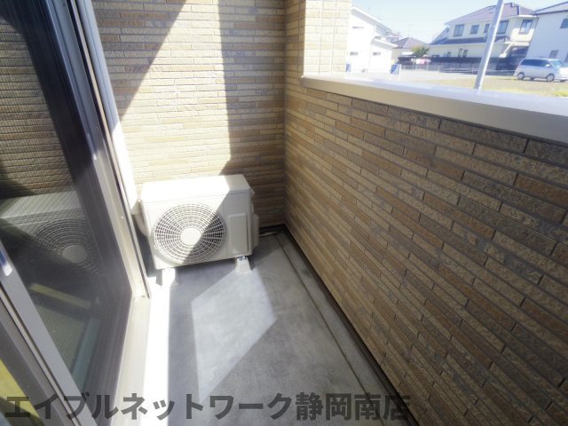 バルコニー　バルコニーがあります