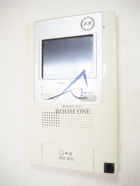 セキュリティ　モニター付きインターホンです。