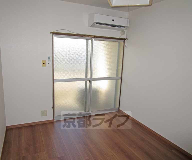 居室・リビング　フローリングのお部屋です。