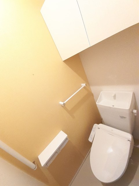 ＪＲ豊肥本線 竜田口駅 徒歩35分 2階建 築7年のトイレ写真
