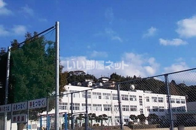 小学校　佐世保市立大野小学校（小学校）まで1202m