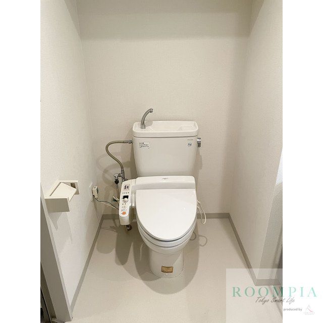 トイレ　※同タイプの別のお部屋です。