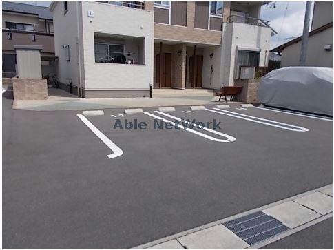 駐車場　駐車場