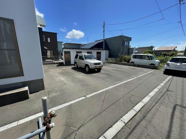 駐車場　駐車場