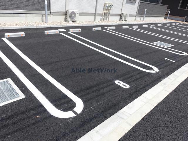 駐車場　駐車場