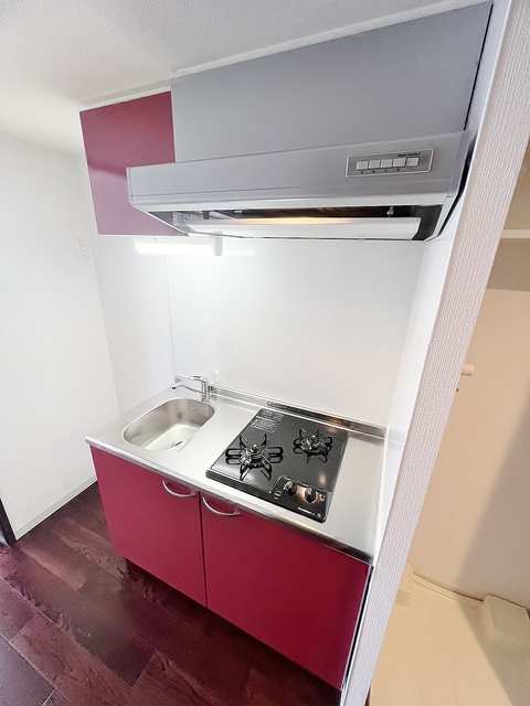 キッチン　２口ガスコンロ完備