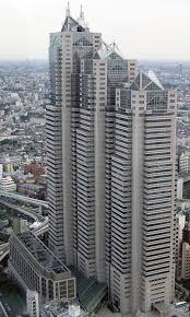 ショッピングセンター　新宿パークタワー（ショッピングセンター）まで633m