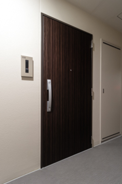 玄関　※写真は同タイプ住戸です。