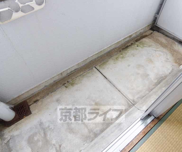 バルコニー　広々としたバルコニーです。