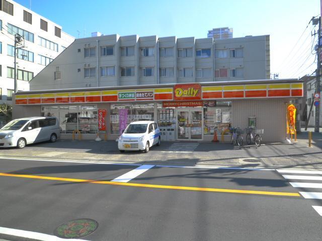 コンビニ　デイリーヤマザキ（コンビニ）まで100m