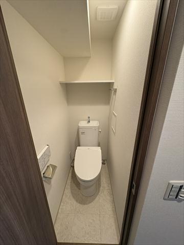 京急本線 雑色駅 徒歩6分 10階建 新築のトイレ写真