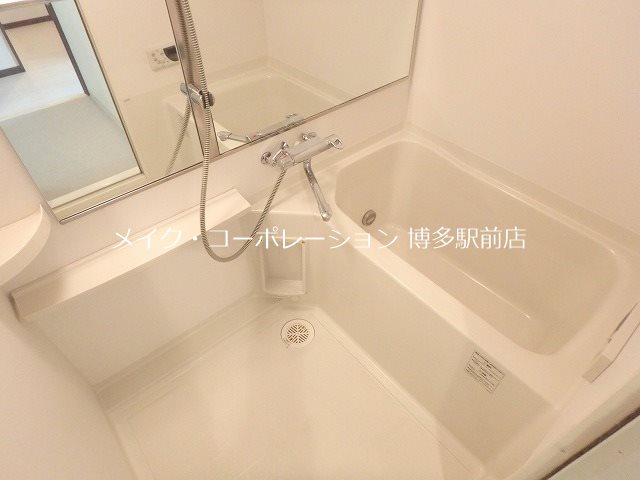 バス・シャワールーム　※入居中の為別部屋写真使用現状優先