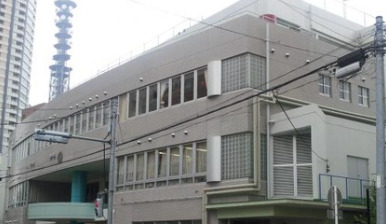 小学校　新宿区立牛込仲之小学校（小学校）まで302m