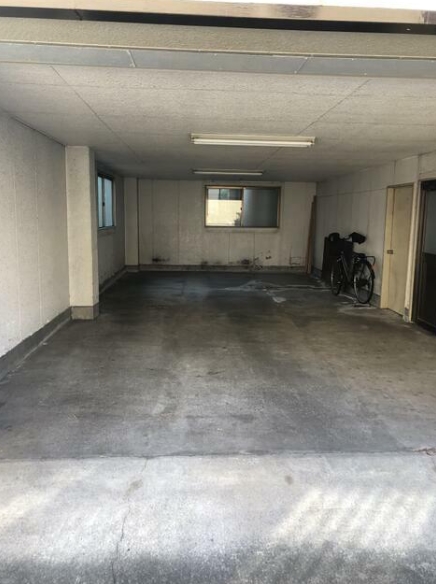 駐車場　敷地内無料駐車場付き☆