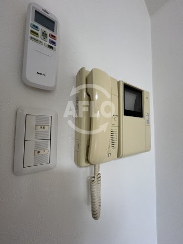 セキュリティ　パセオ十三東　モニター付きインターホン