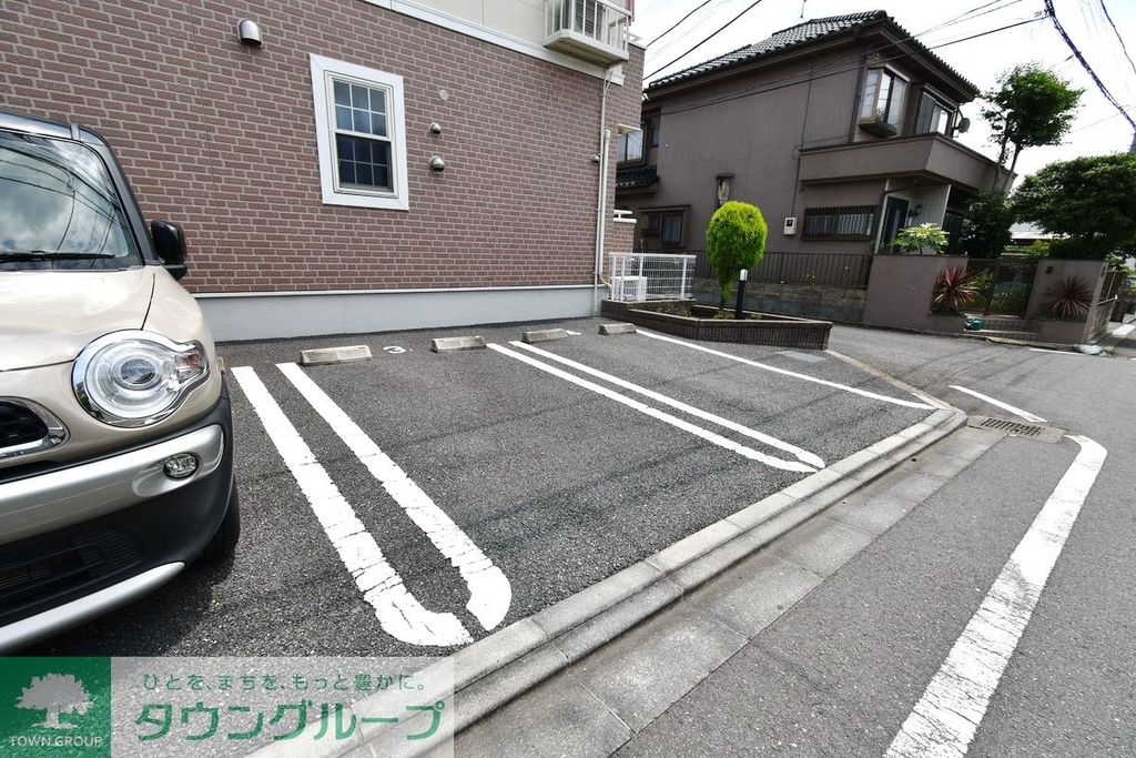 駐車場　駐車場