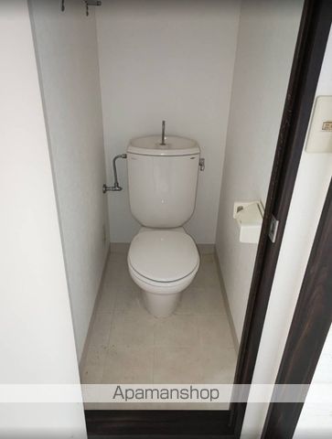 西武豊島線 豊島園駅 徒歩7分 2階建 築33年のトイレ写真
