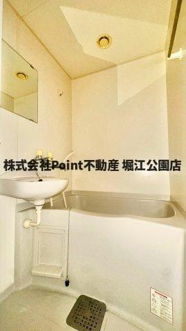 地下鉄谷町線 谷町六丁目駅 徒歩1分 4階建 築38年の風呂写真