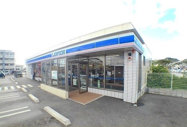 コンビニ　ローソンうるま塩屋店（コンビニ）まで600m