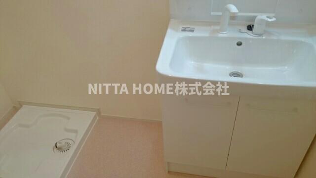 洗面設備　独立洗髪洗面台がついています◎