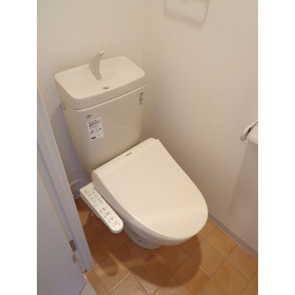 トイレ　ゆったりとした空間のトイレです