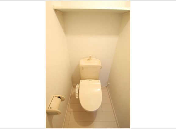 トイレ　落ち着いたトイレです