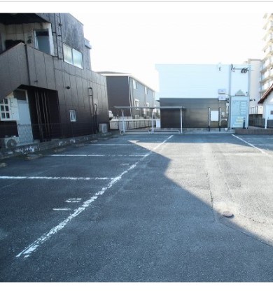 駐車場　駐車スペースもあります
