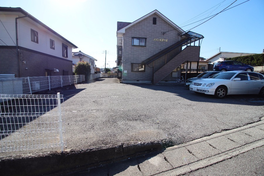 駐車場　駐車場スペース