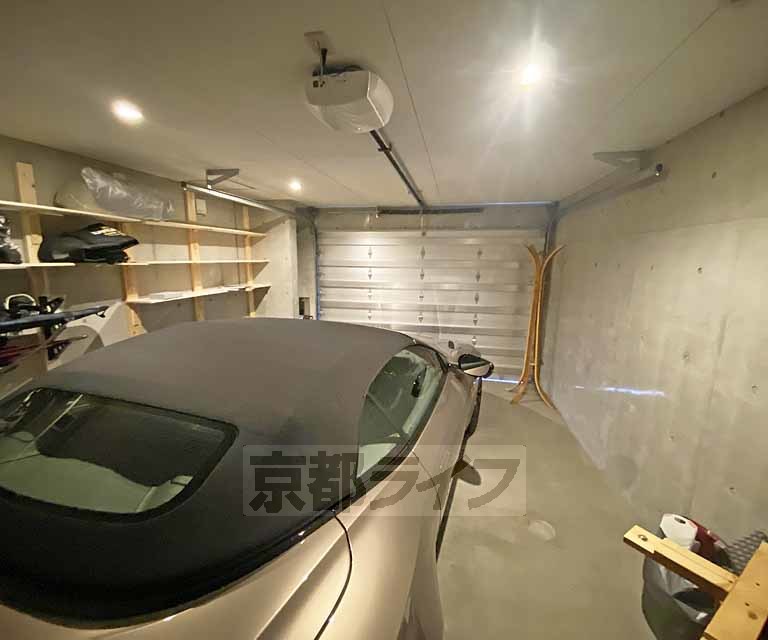 その他部屋・スペース　特別ルームでシャッター付きガレージ付きです！