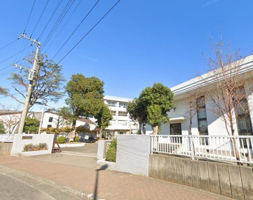 中学校　横須賀市立追浜中学校（中学校）まで364m