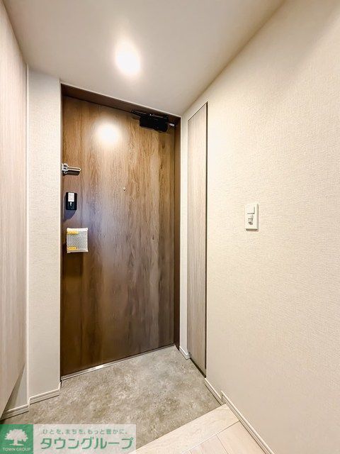 玄関　※写真は同タイプ住戸です。