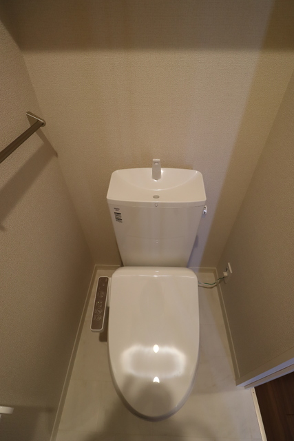 トイレ　◆温水洗浄機能付き◆
