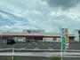 ドラックストア　くすりのレディ高松出作店（ドラッグストア）まで1257m
