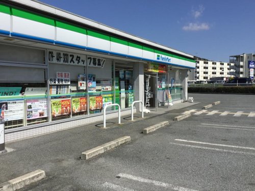 コンビニ　ファミリーマート 高砂伊保店（コンビニ）まで312m