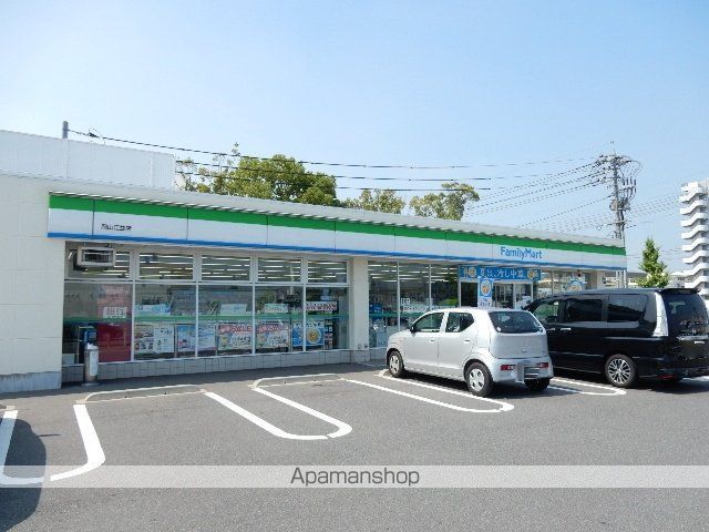 コンビニ　ファミリーマート岡山江並店（コンビニ）まで720m