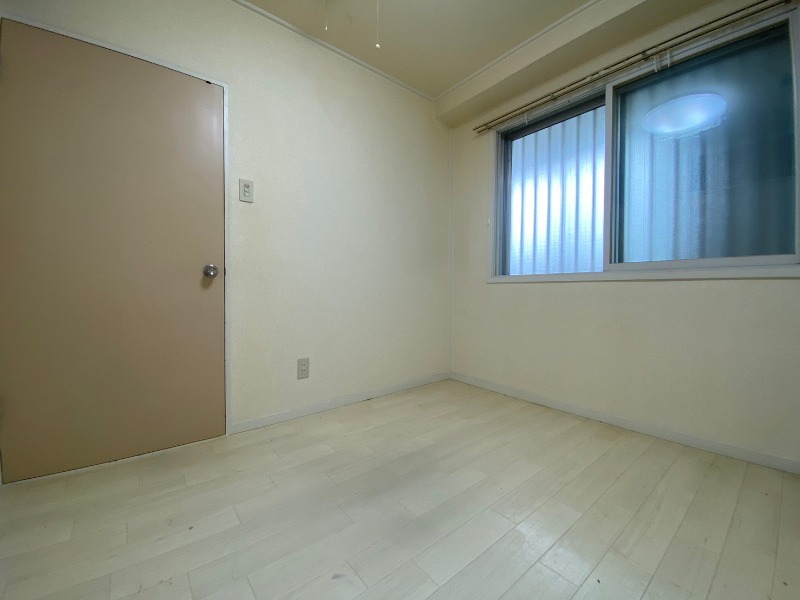 その他部屋・スペース　寝室です。二部屋をどう使うかはあなた次第です！