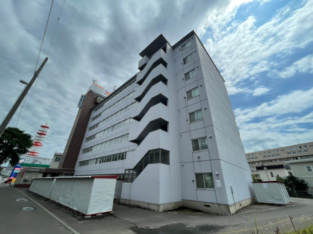 建物外観　札幌市北区北三十二条西「第１７松井ビル」